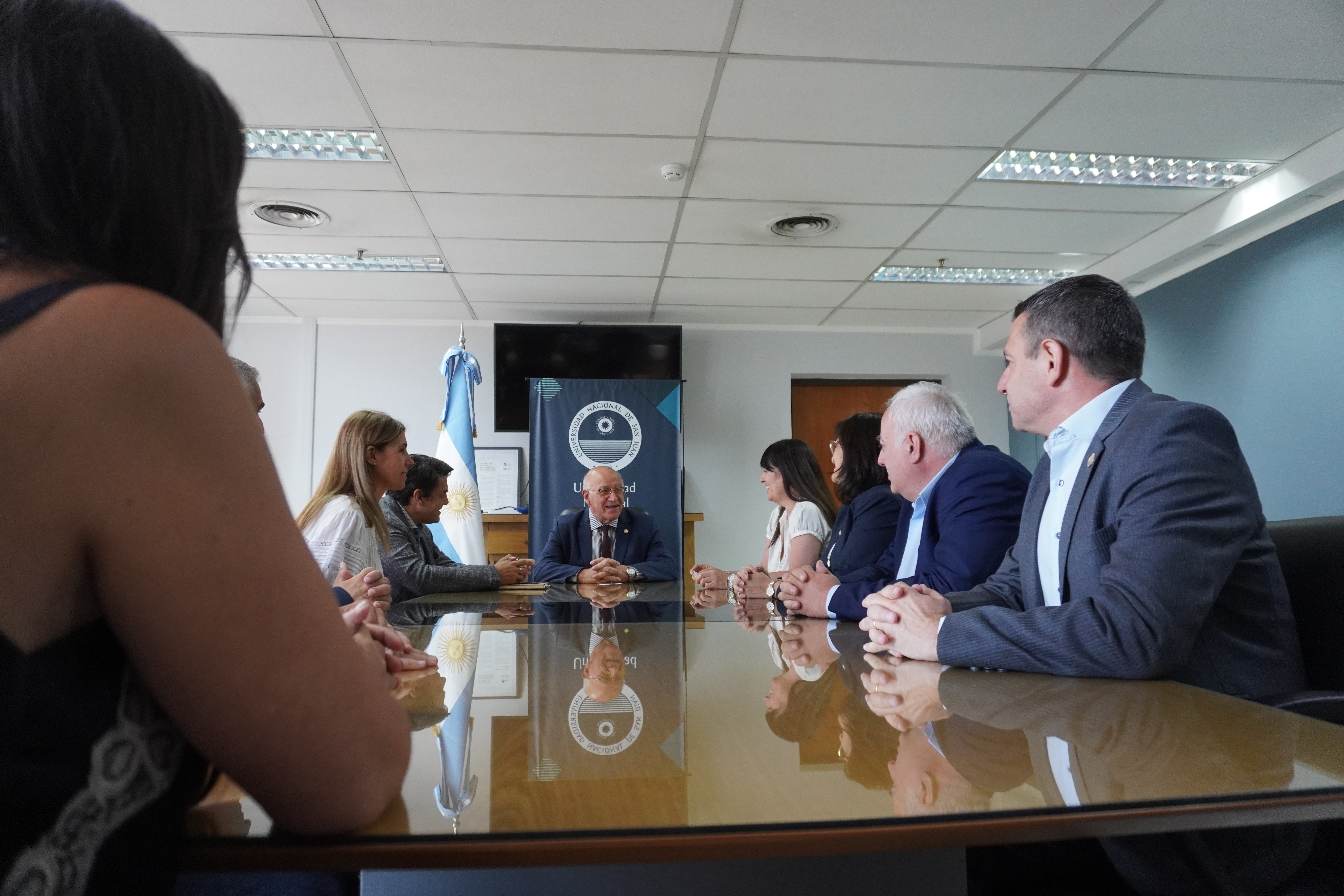 La Universidad y la FI se vinculan con las empresas GeoEnergía Argentina S.A y Holos Argentina