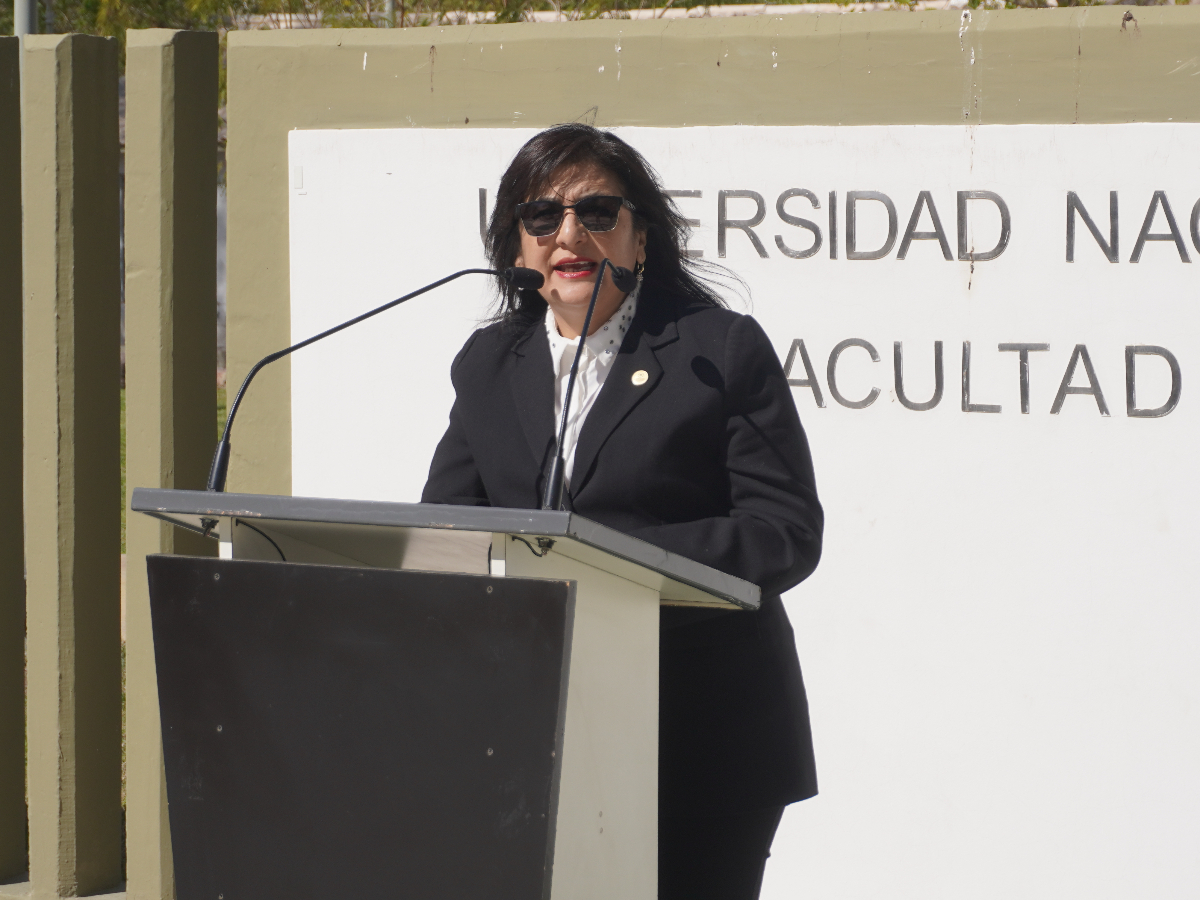 "Hoy, como Decana, me siento profundamente comprometida con el legado de Sarmiento"