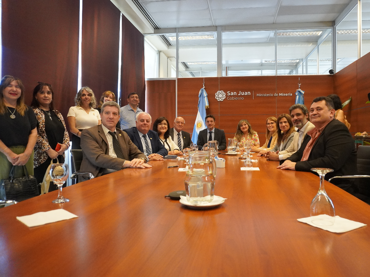 Se firmó la creación de dos nuevas tecnicaturas de la Facultad de Ingeniería para seis departamentos sanjuaninos