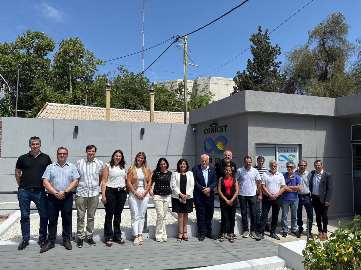 Autoridades de la Facultad de Ingeniería visitaron las nuevas oficinas del CCT CONICET San Juan