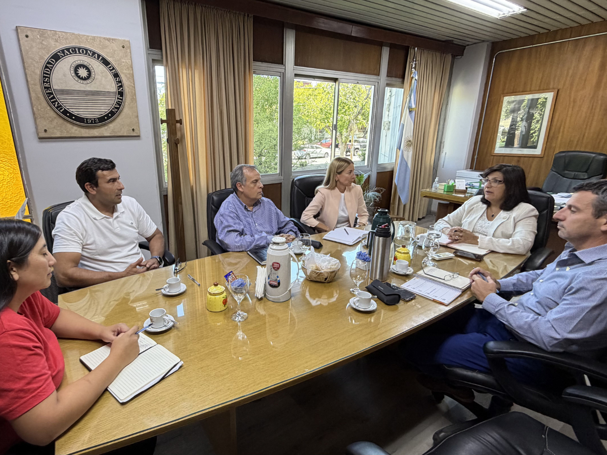 La Facultad de Ingeniería avanza en un convenio de cooperación con Enaex Argentina