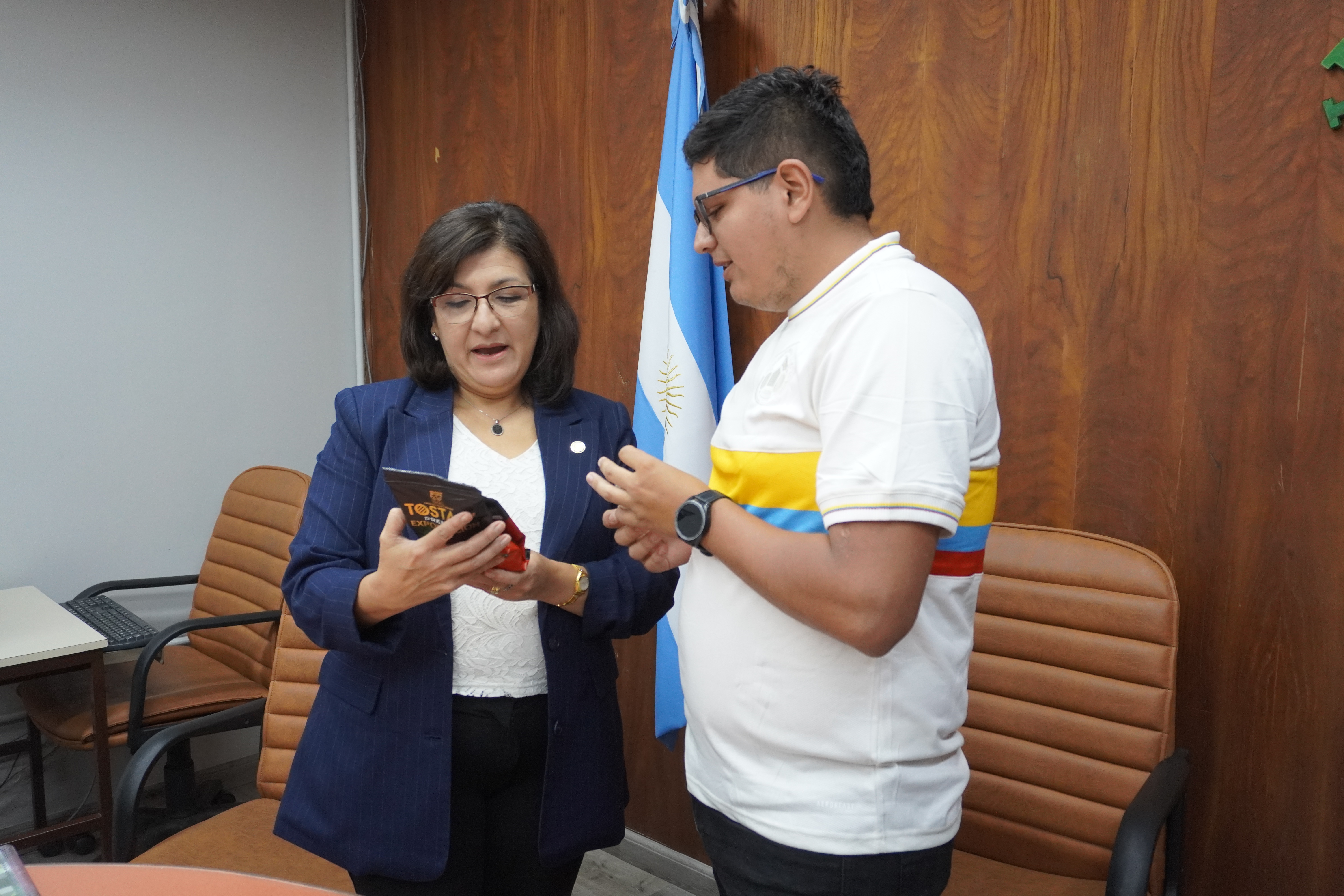 Estudiantes de los programas de intercambio PILA y PAME fueron agasajados con un desayuno de bienvenida en el Consejo Directivo de la FI