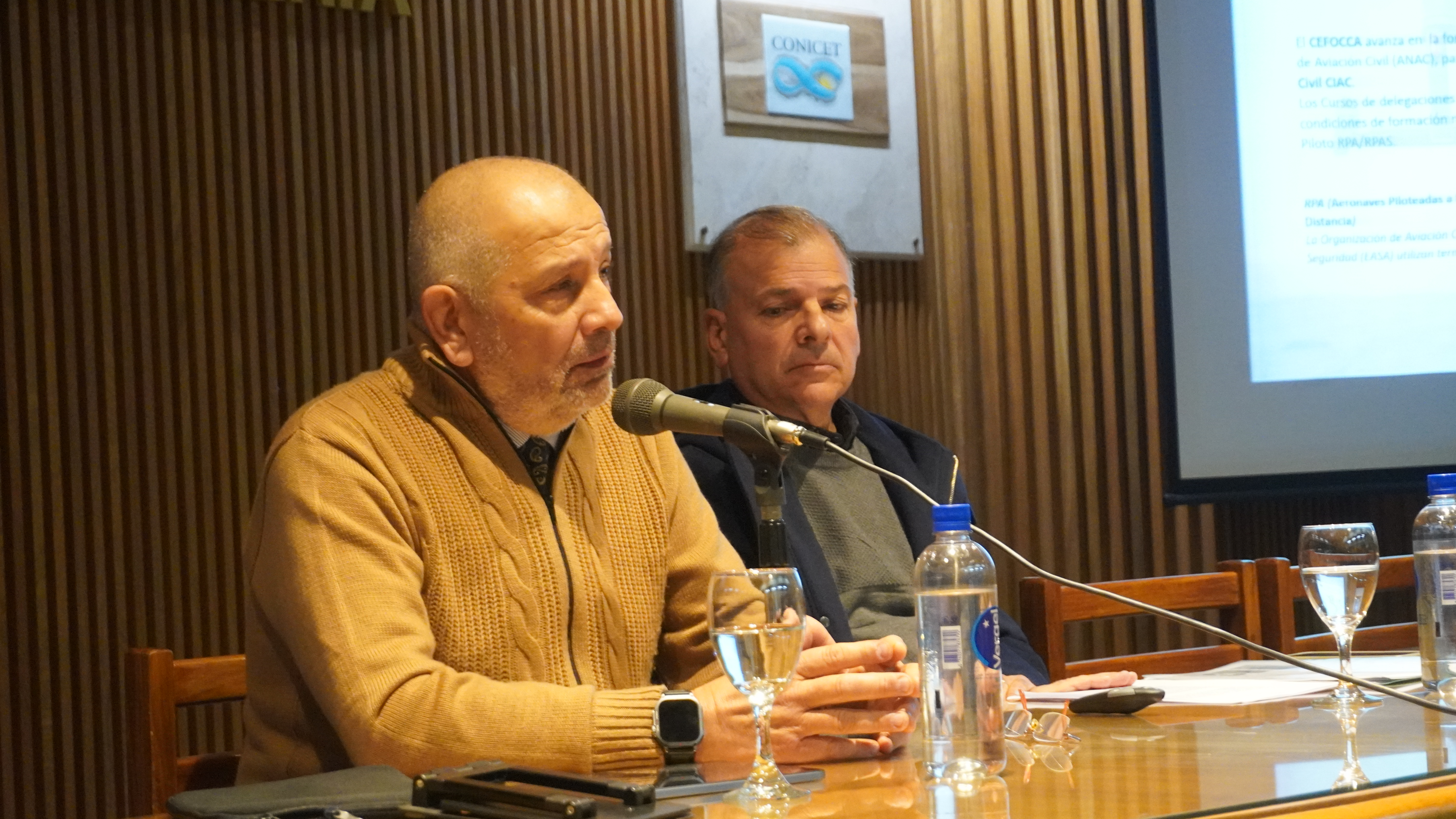 Los institutos de la FI mostraron sus investigaciones, proyectos y servicios a referentes de la industria local