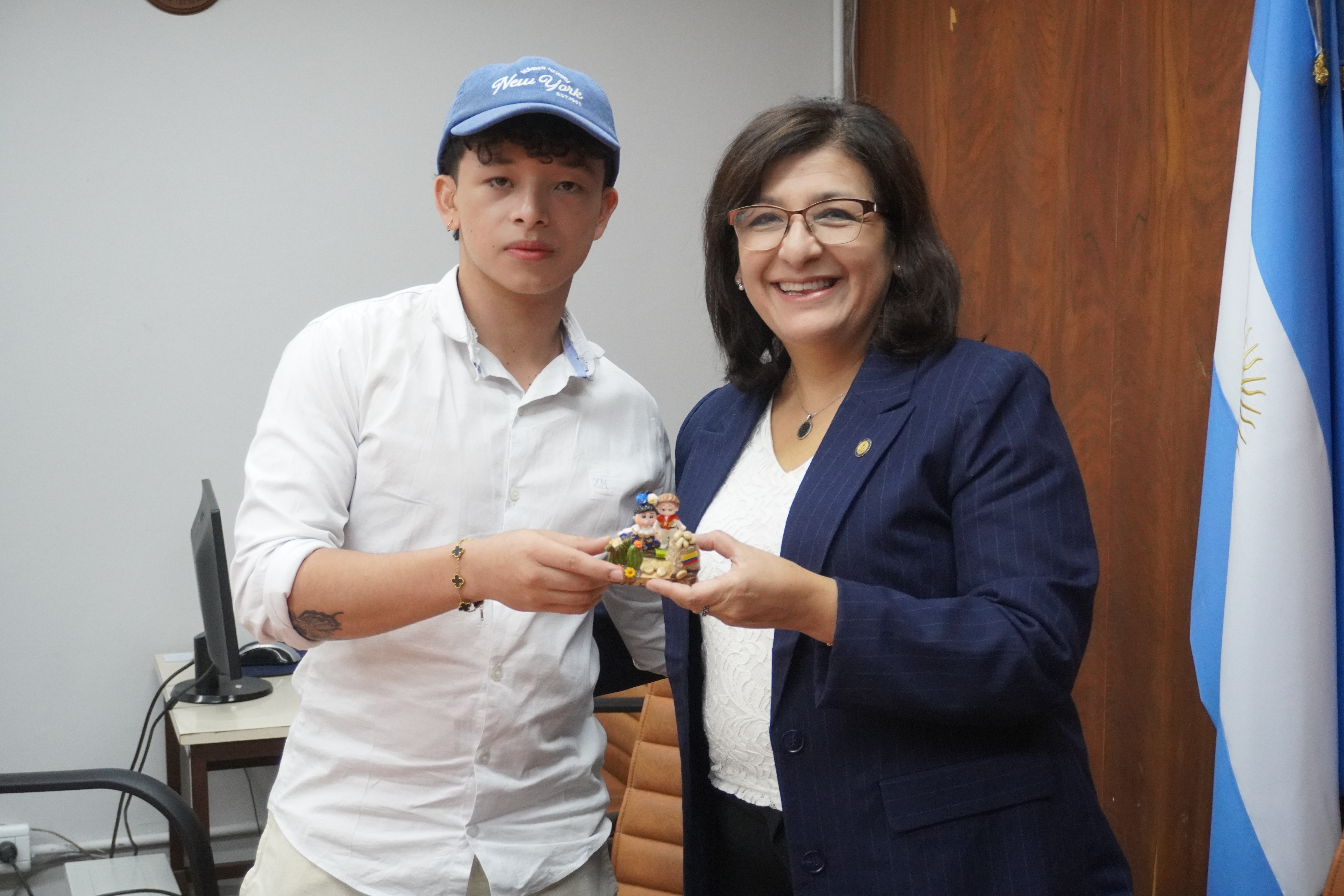 Estudiantes de los programas de intercambio PILA y PAME fueron agasajados con un desayuno de bienvenida en el Consejo Directivo de la FI