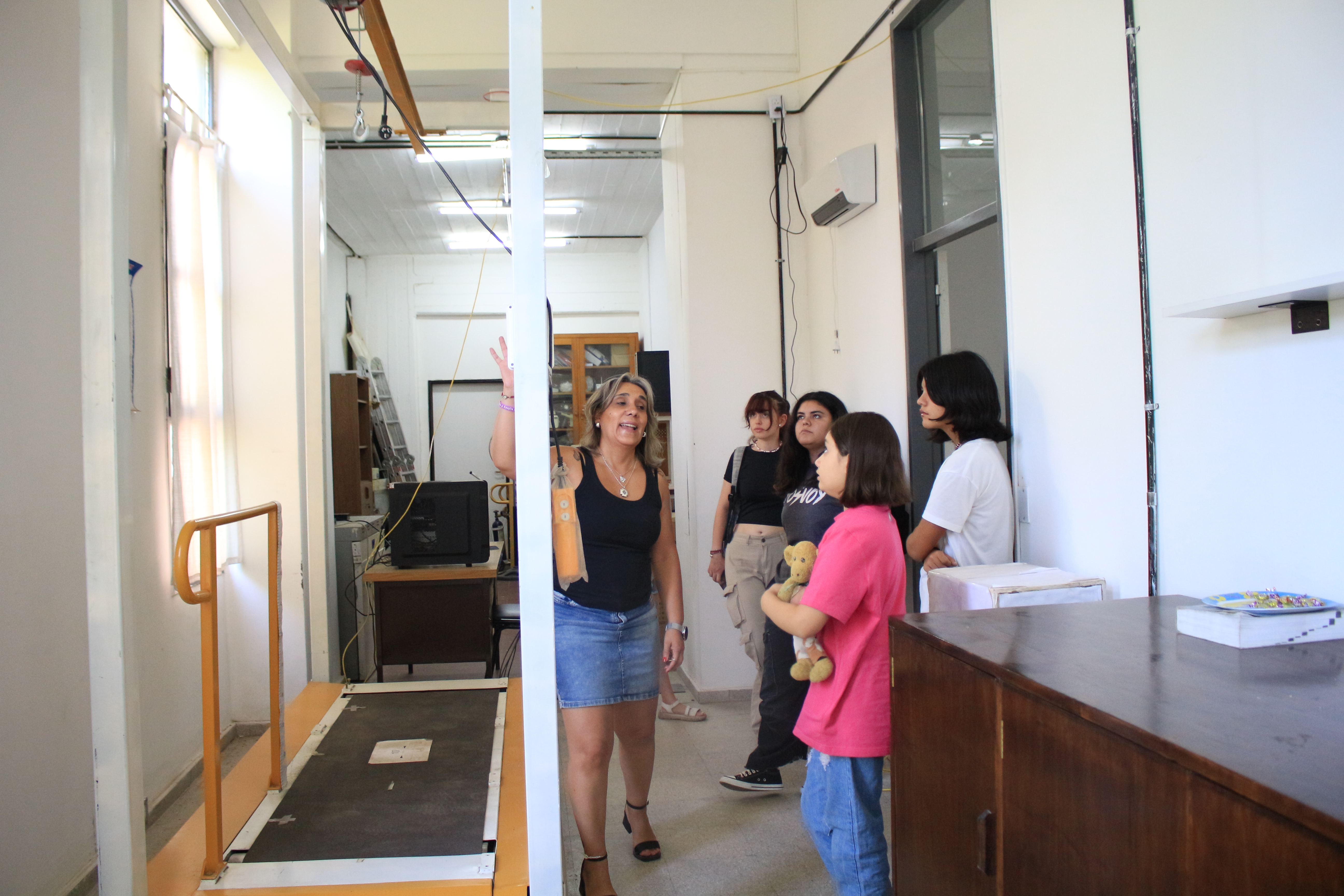 Niñas y adolescentes sanjuaninas visitaron laboratorios de la Facultad de Ingeniería