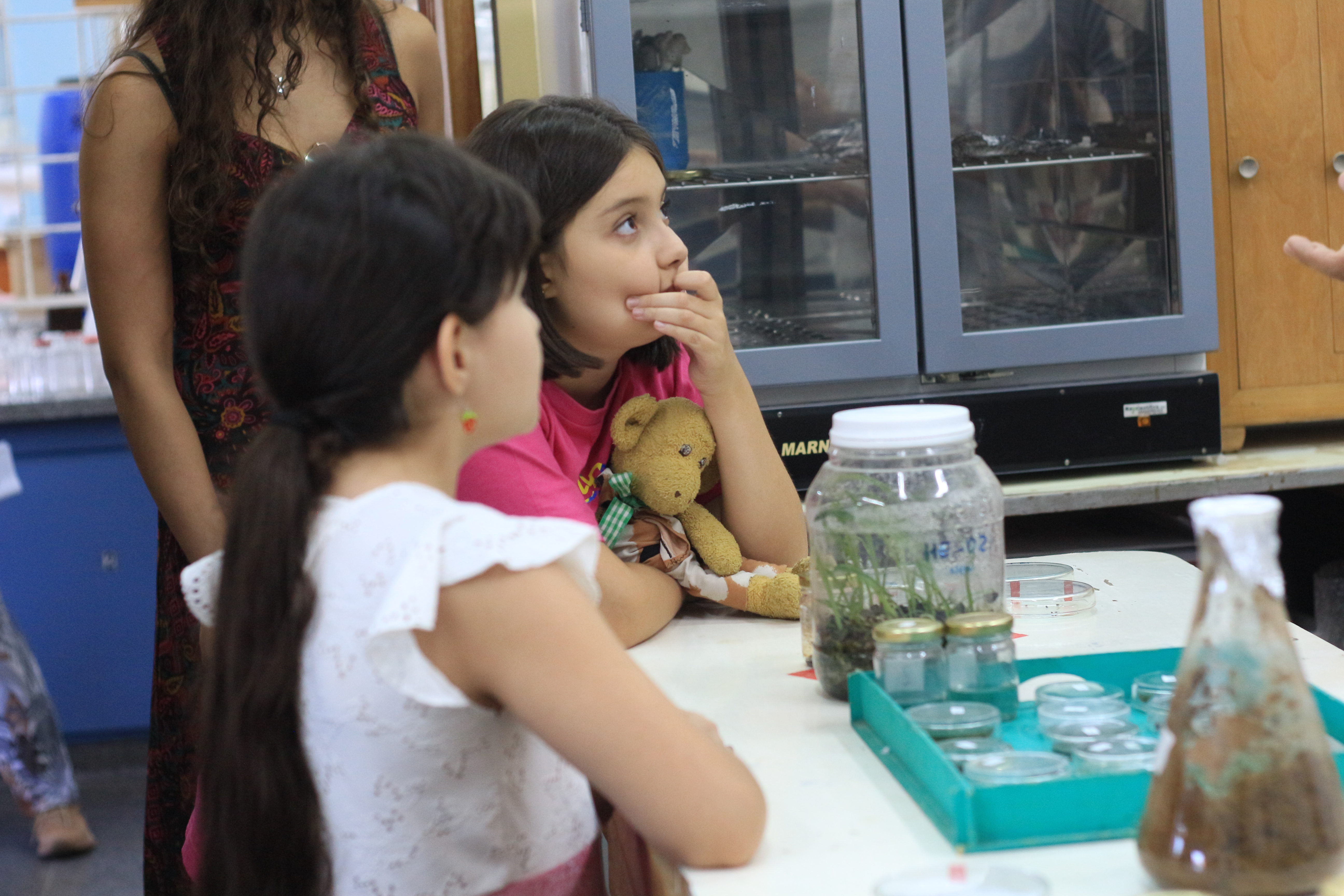 Niñas y adolescentes sanjuaninas visitaron laboratorios de la Facultad de Ingeniería