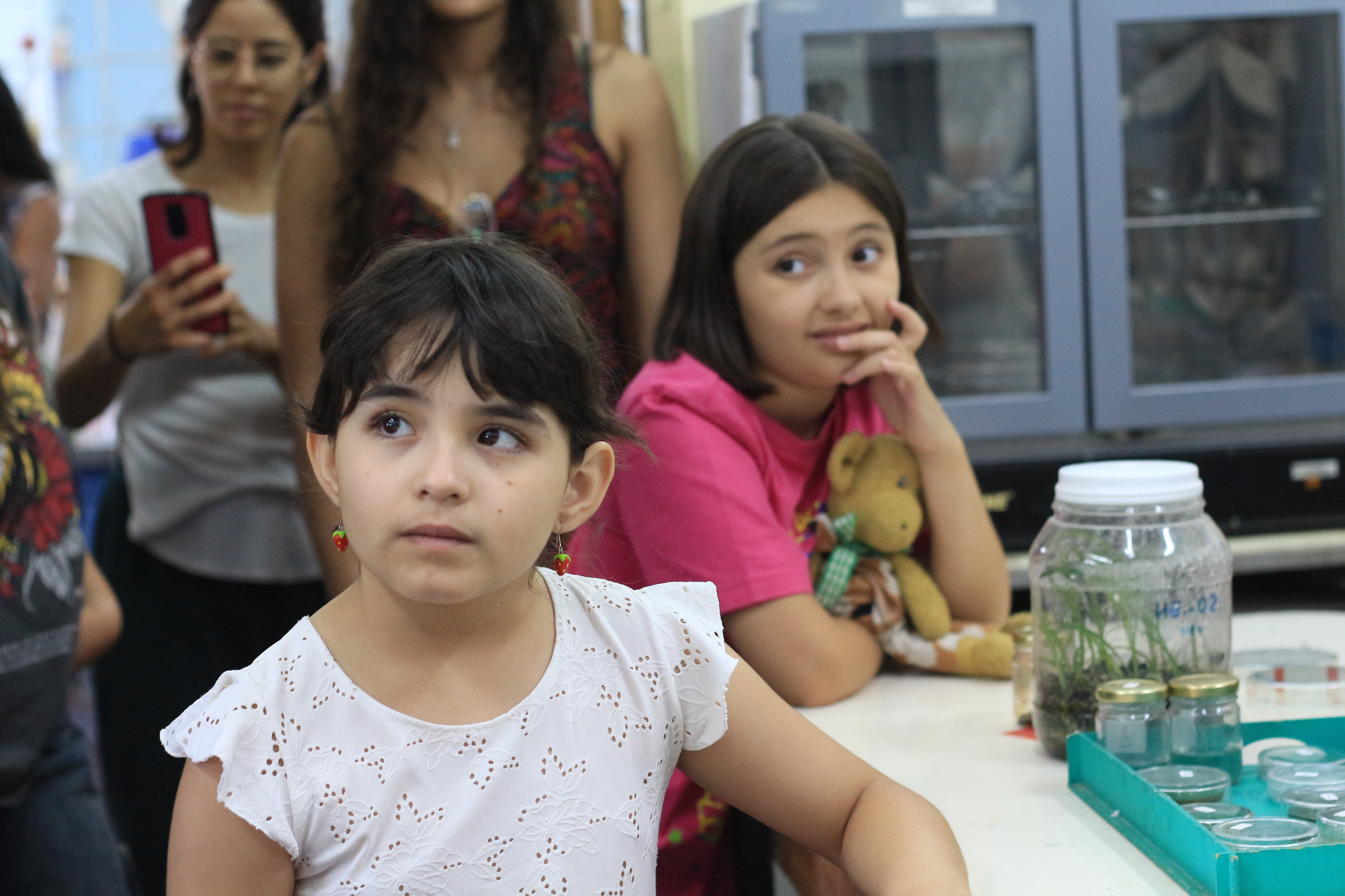 Niñas y adolescentes sanjuaninas visitaron laboratorios de la Facultad de Ingeniería