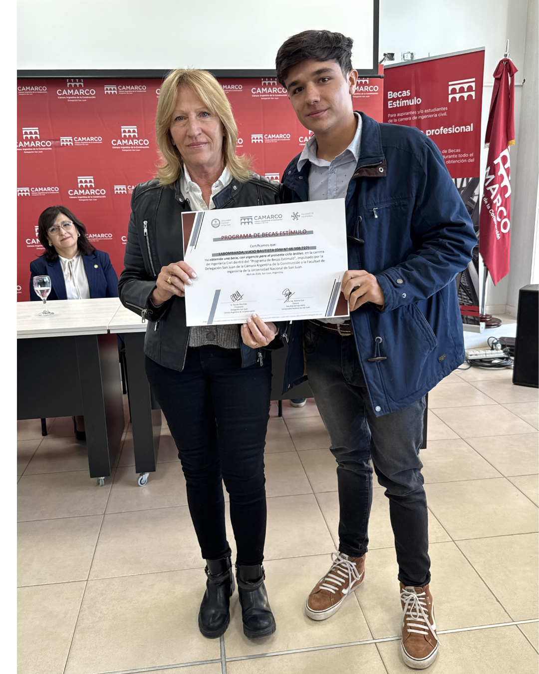 Renovación y entrega de Becas Estímulo 2026 de la CAMARCO para estudiantes de Ingeniería Civil de la FI