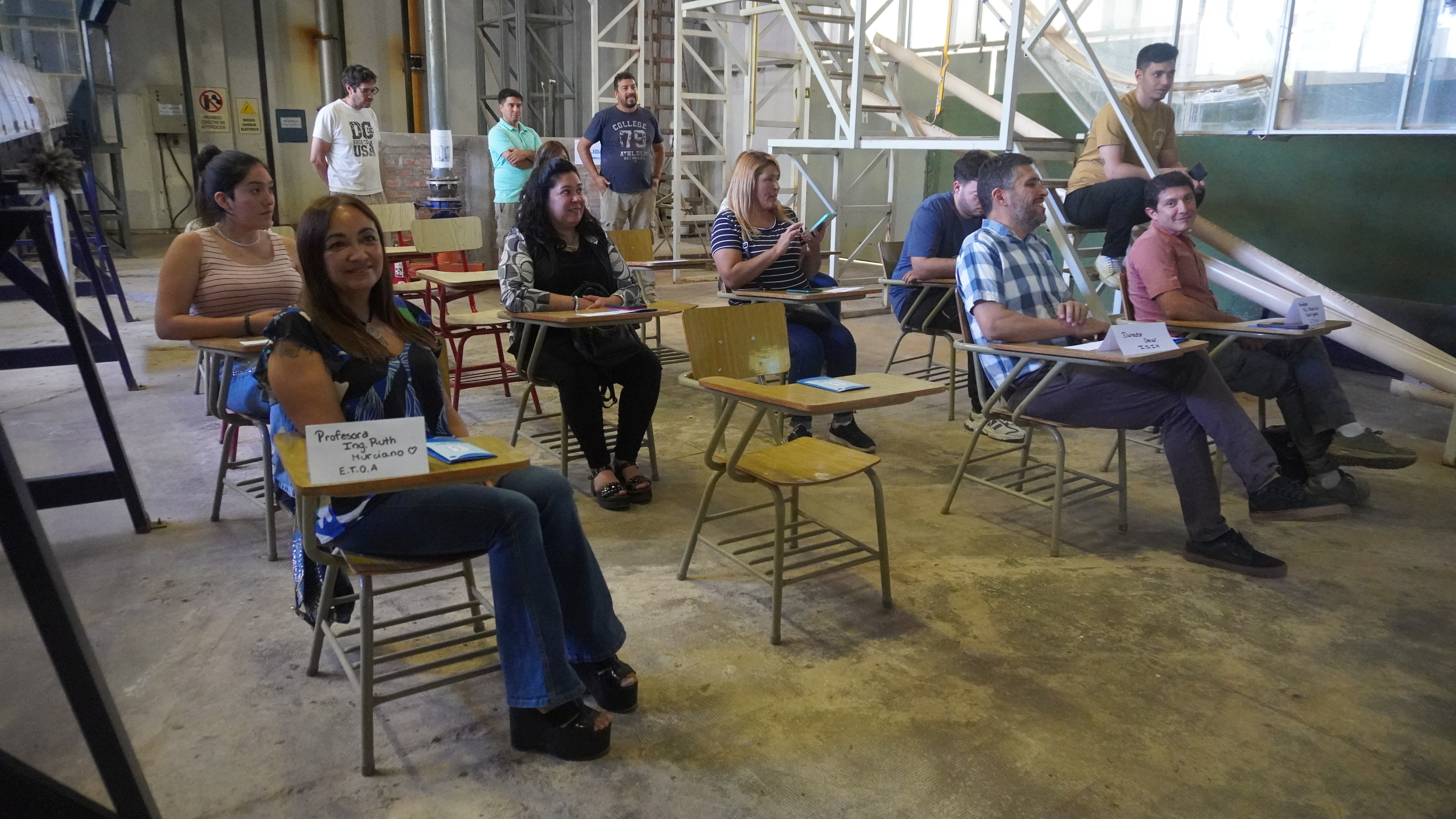 Estudiantes de la Escuela Técnica "Obrero Argentino" finalizaron sus Prácticas Profesionalizantes en el IDIH de la FI