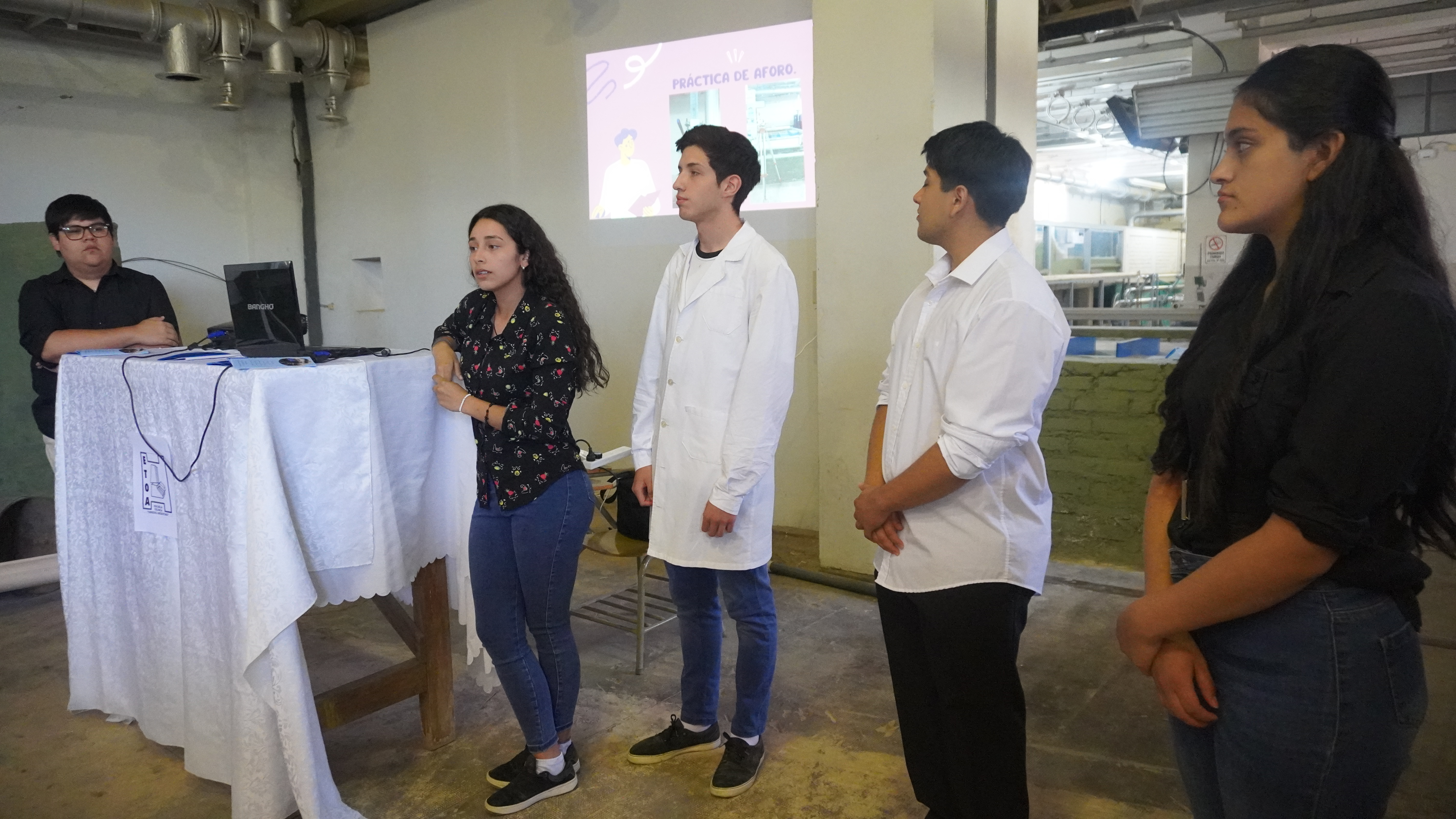 Estudiantes de la Escuela Técnica "Obrero Argentino" finalizaron sus Prácticas Profesionalizantes en el IDIH de la FI