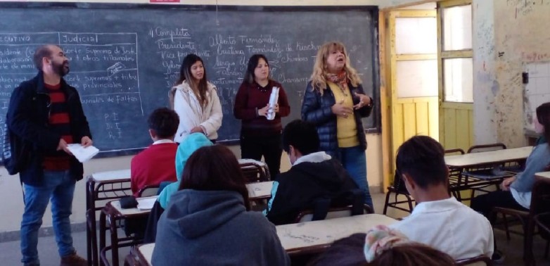 El dispositivo de Articulación y la UNSJ difunden el programa de becas universitarias