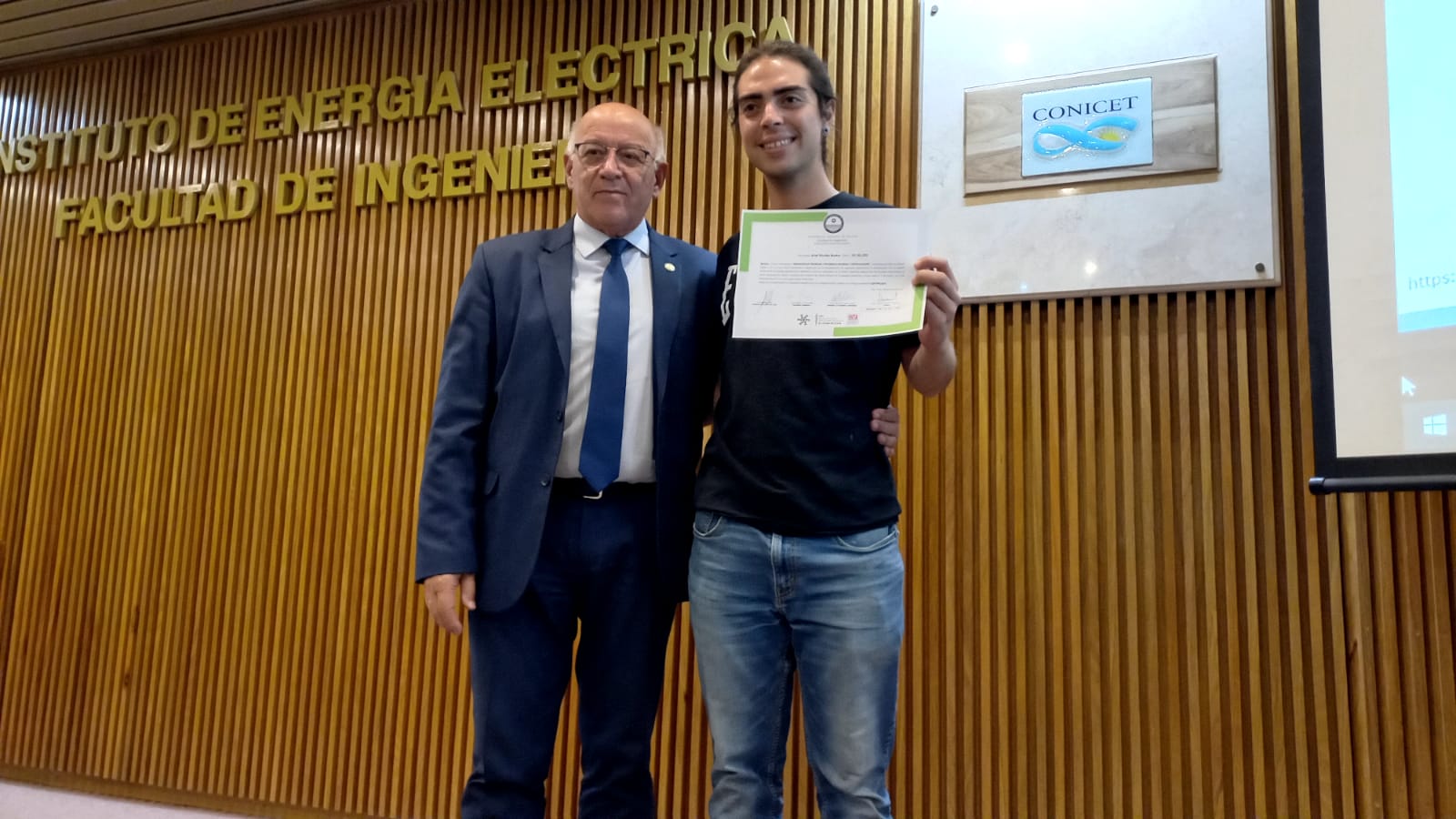 Presentación de proyectos de empresas de servicios de la Diplomatura y Curso en Riego y Fertilización