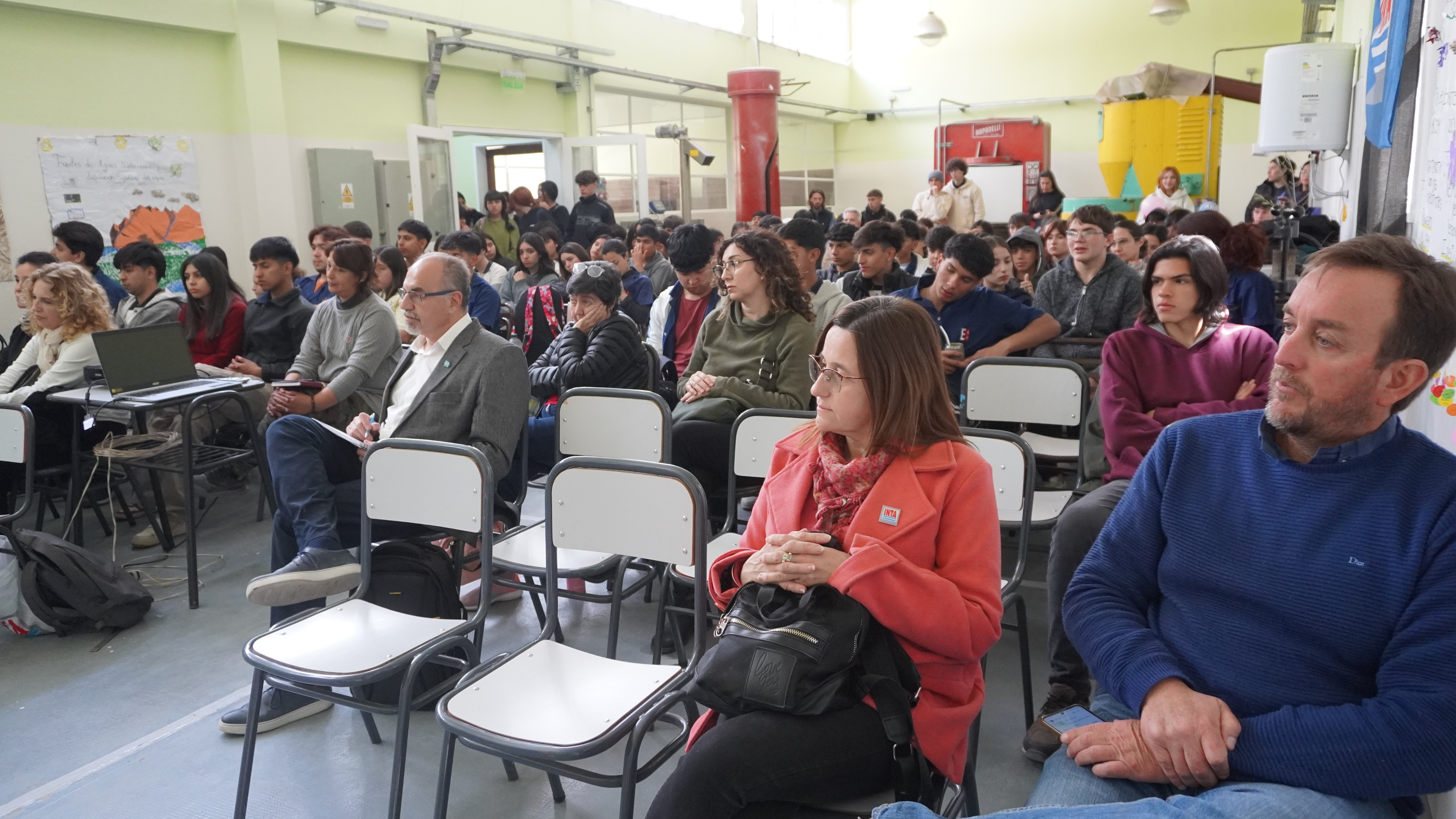 La FI participó de un aula abierta en el INTA sobre la sequía