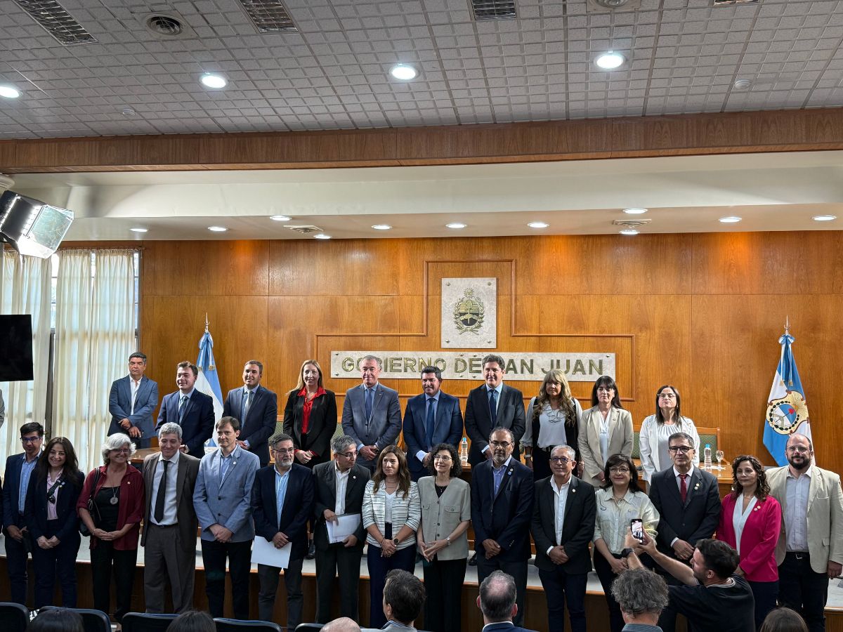 La FI recibió siete Premios Domingo Faustino Sarmiento de Ciencia e Innovación 2025