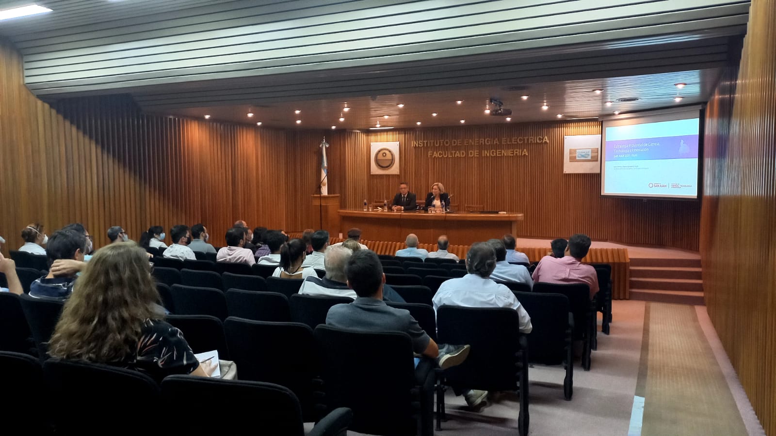 Charla informativa de SECITI sobre líneas de financiamiento y plataformas tecnológicas