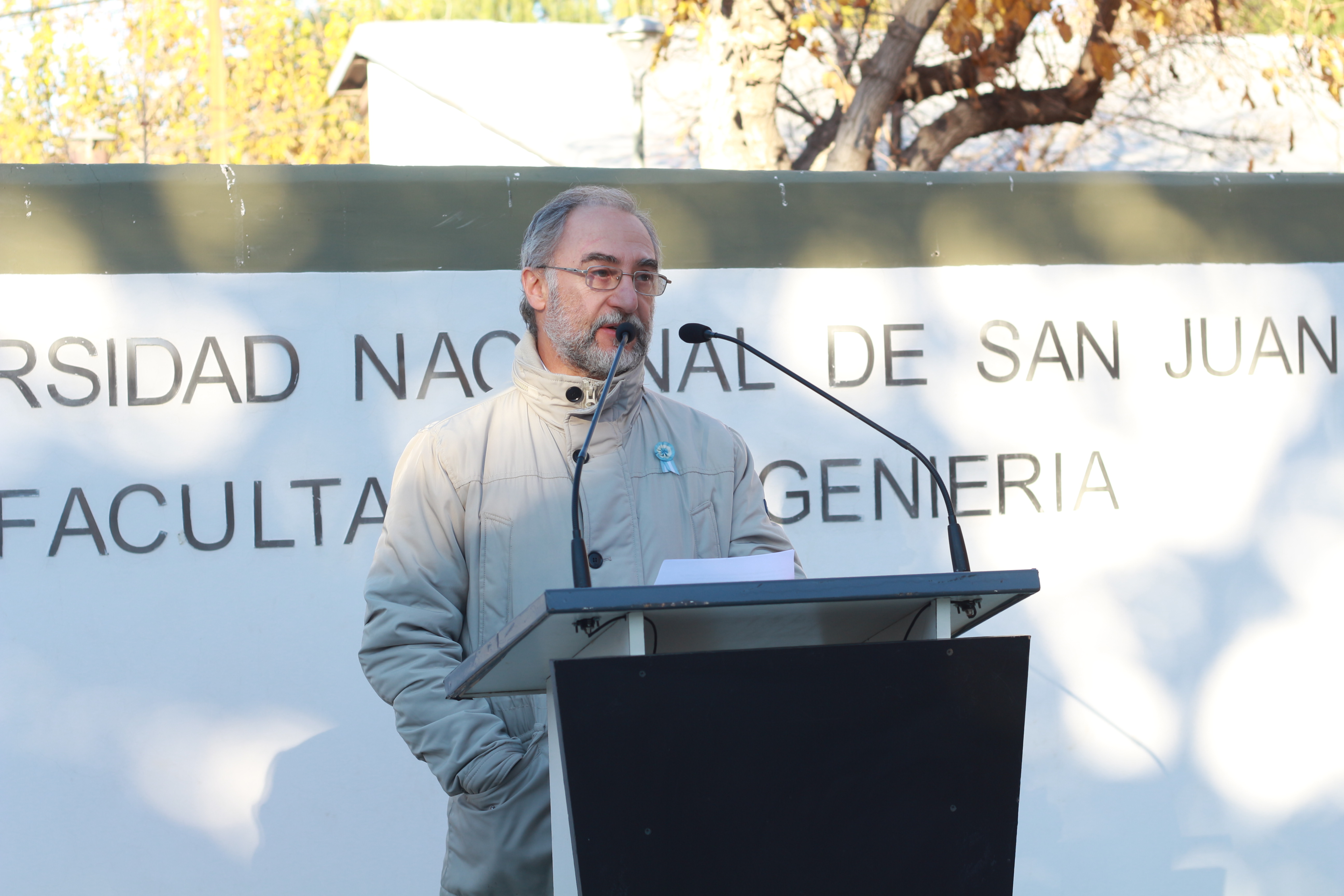 La Facultad de Ingeniería celebró un acto por el Día de la Libertad Latinoamericana y el Día de la Bandera