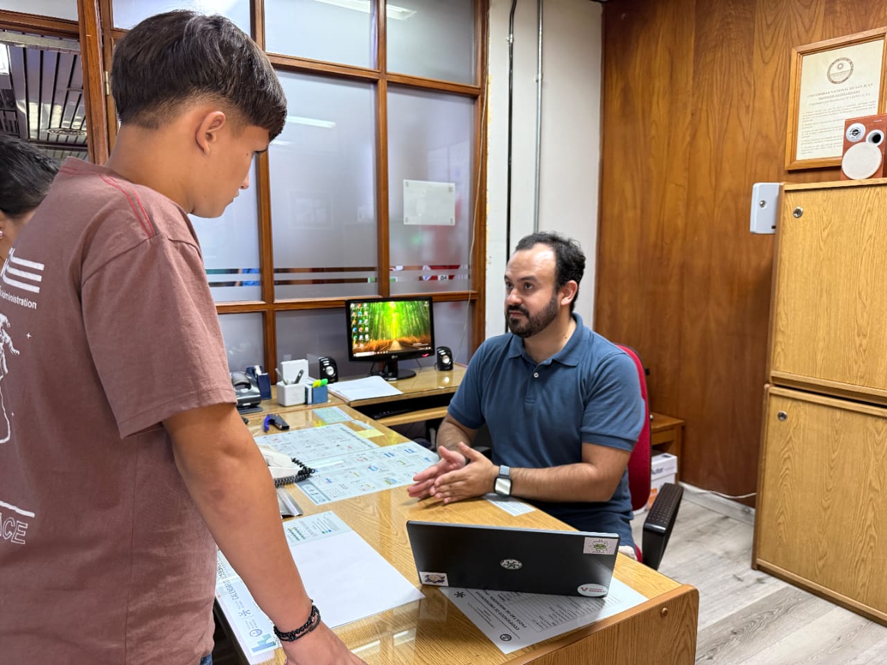 Más de 120 ingresantes se presentaron en el operativo de credenciales universitarias