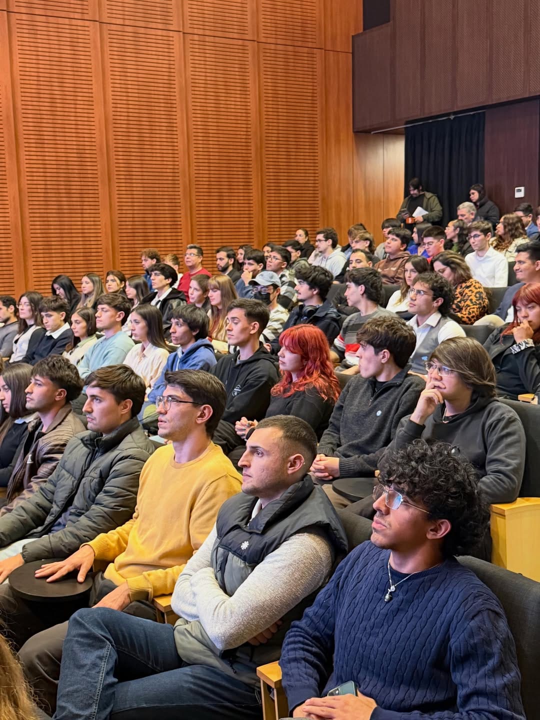 La Facultad de Ingeniería realizó el Hackathon “24 horas de Ingenio en la Minería”