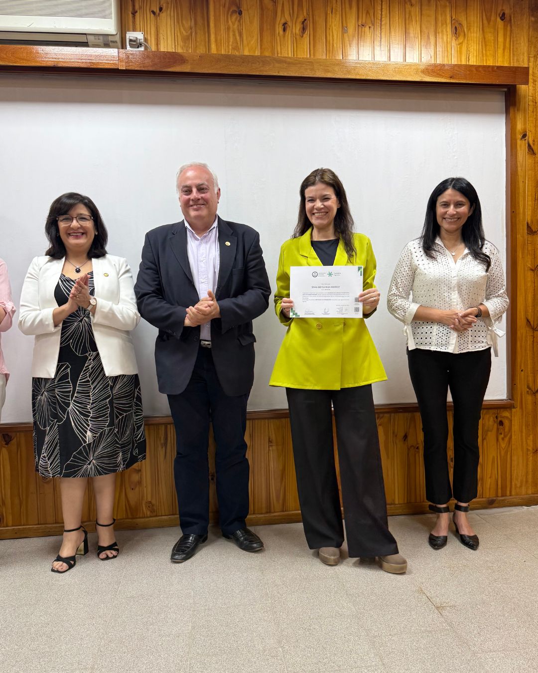 Entrega de certificados a la primera cohorte de la Diplomatura en Enseñanza en Carreras de Ingeniería