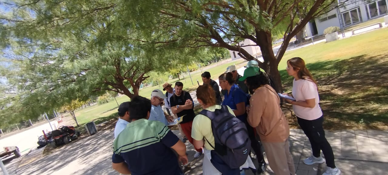 Estudiantes de la Diplomatura en Riego Presurizado de Espacios Verdes realizaron prácticas presenciales en Unidad Integrada INTA - UNSJ