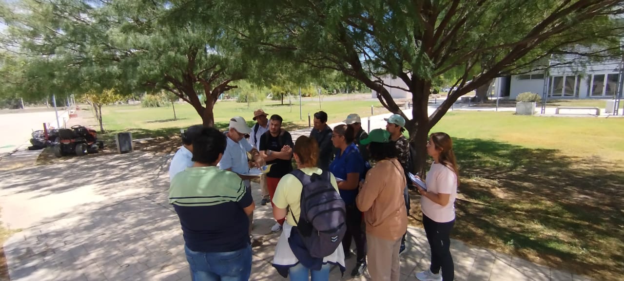 Estudiantes de la Diplomatura en Riego Presurizado de Espacios Verdes realizaron prácticas presenciales en Unidad Integrada INTA - UNSJ