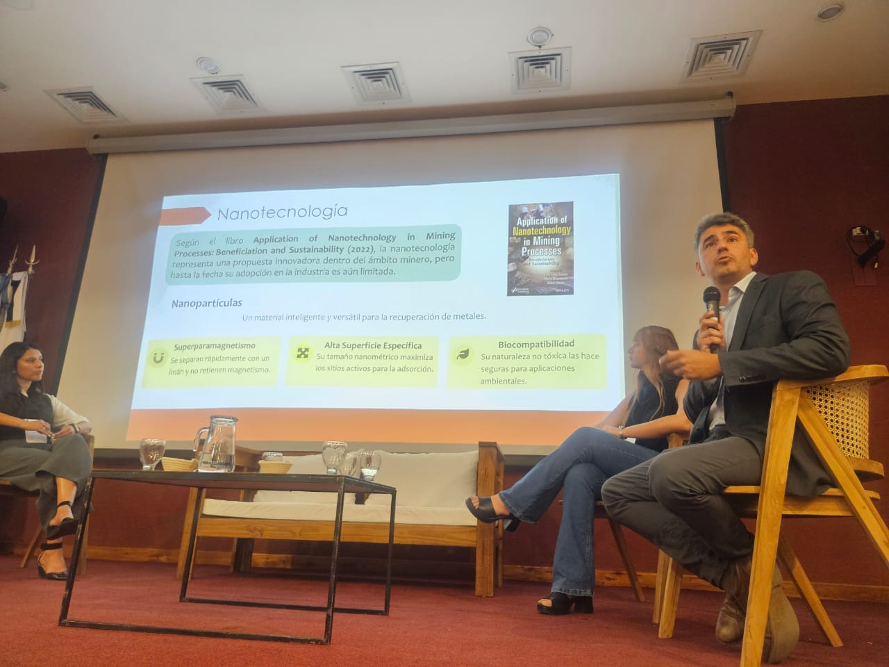 La Decana e investigadores representaron a la FI en las Jornadas de Innovación Tecnológica Aplicada a la Minería en Mendoza