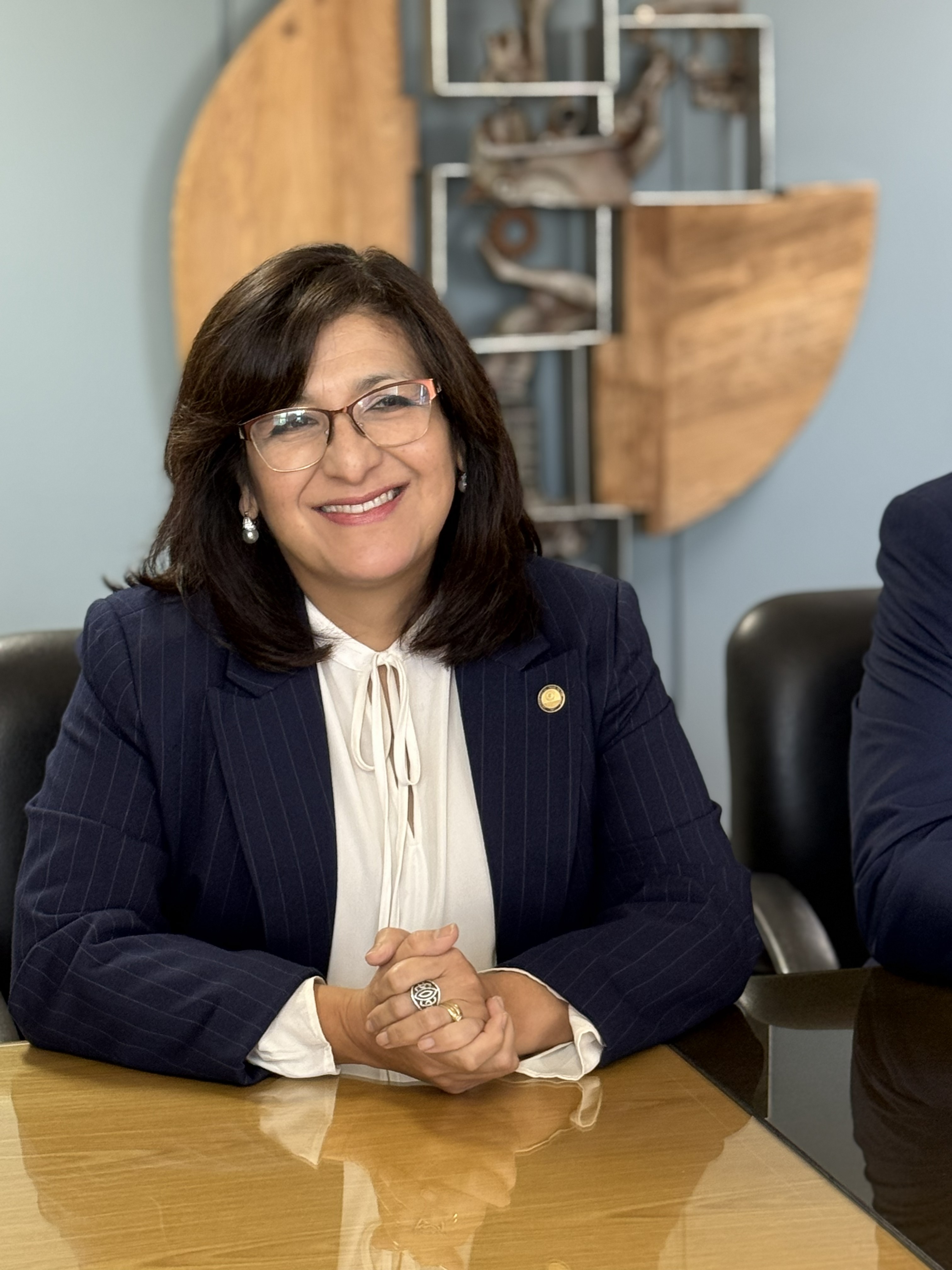 La Facultad de Ingeniería y la Universidad Nacional de San Juan formaliza alianza con la empresa de logística HIDROMAQ SRL