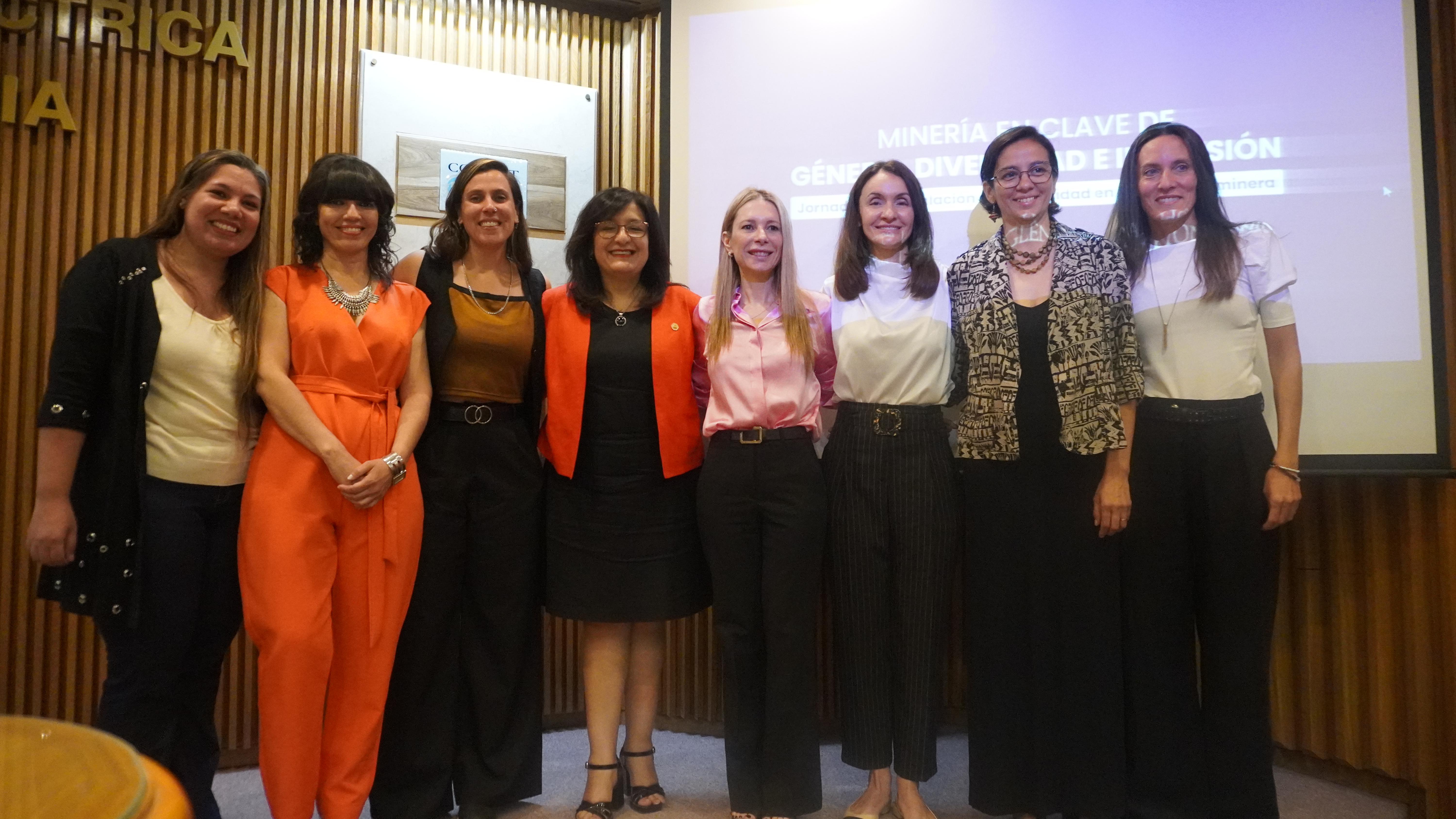 Se celebró una jornada para revalorizar el rol de la mujeres mineras