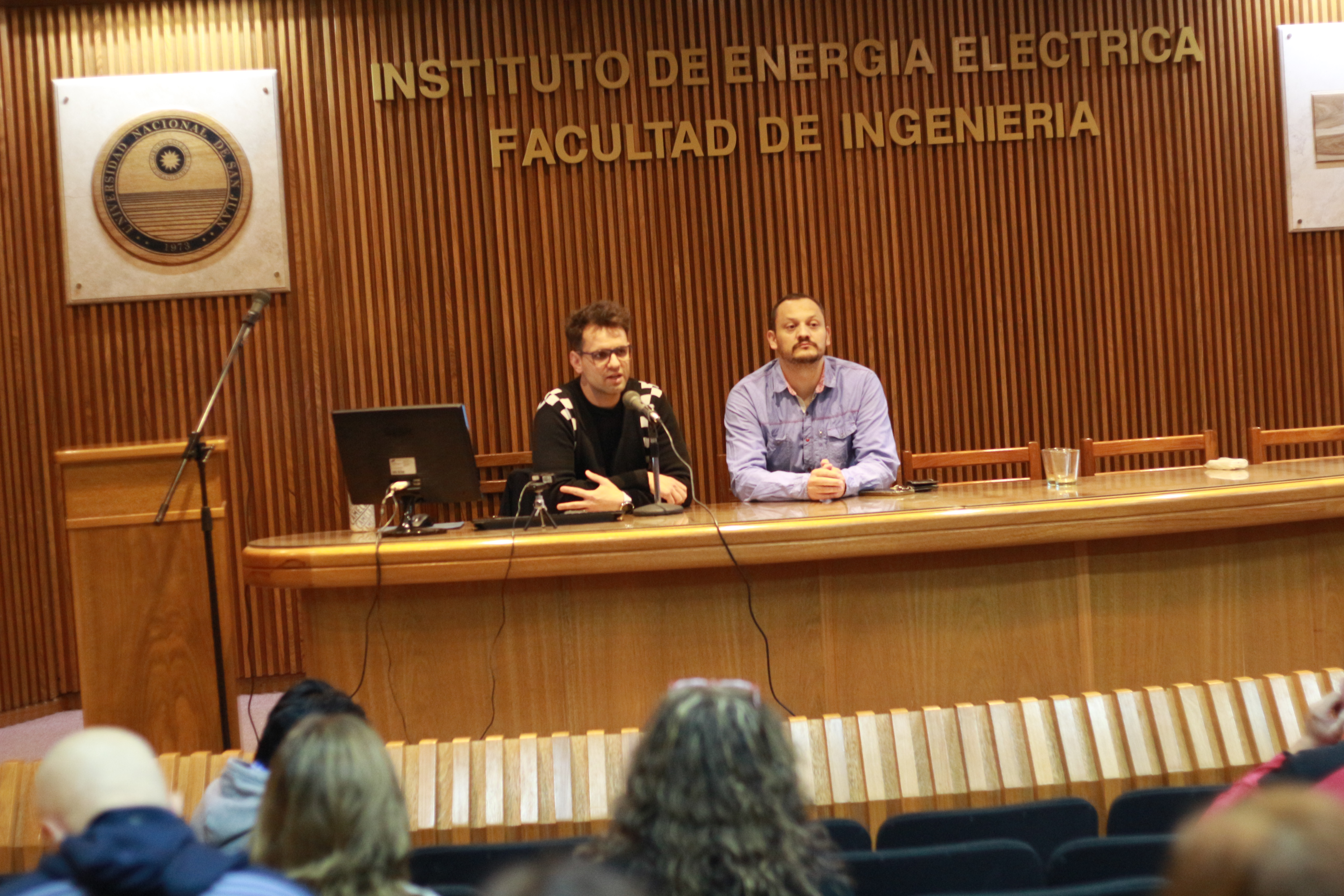 Se realizó una capacitación para que estudiantes, docentes y nodocentes sepan actuar ante una emergencia en la FI