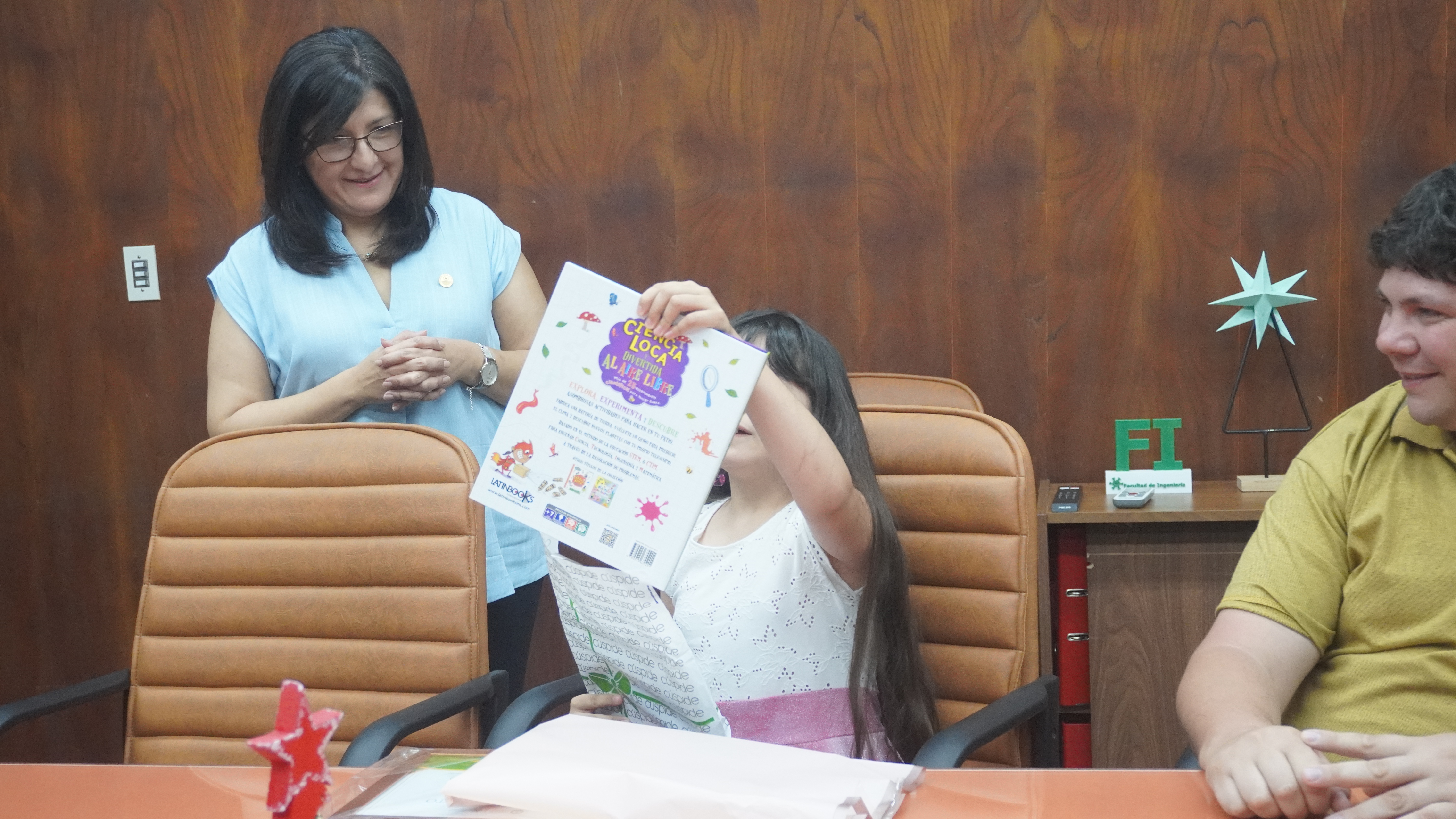 La FI y la UNSJ distinguieron a Sofía, la sanjuanina de 9 años que leyó más de 200 libros