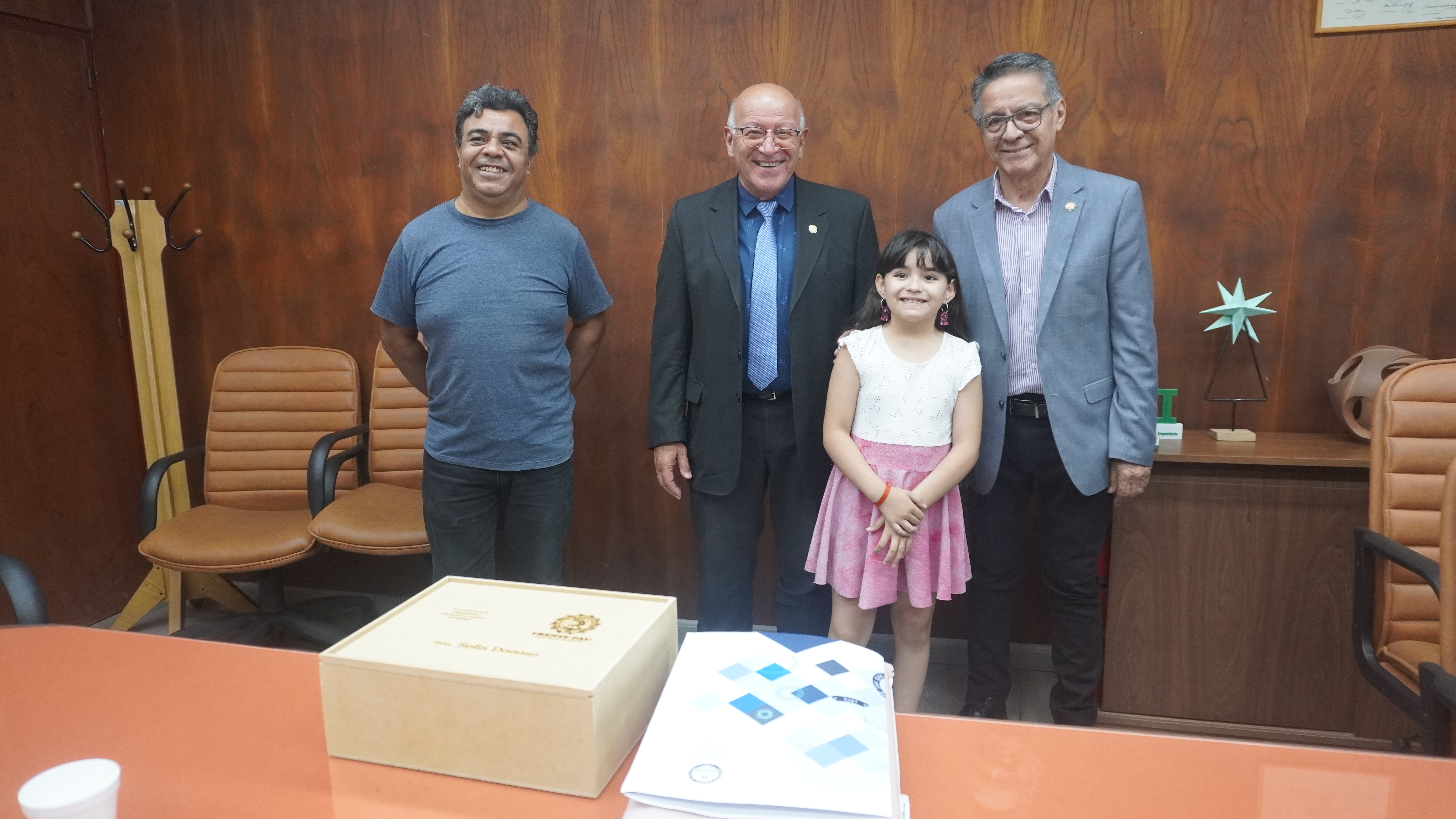 La FI y la UNSJ distinguieron a Sofía, la sanjuanina de 9 años que leyó más de 200 libros