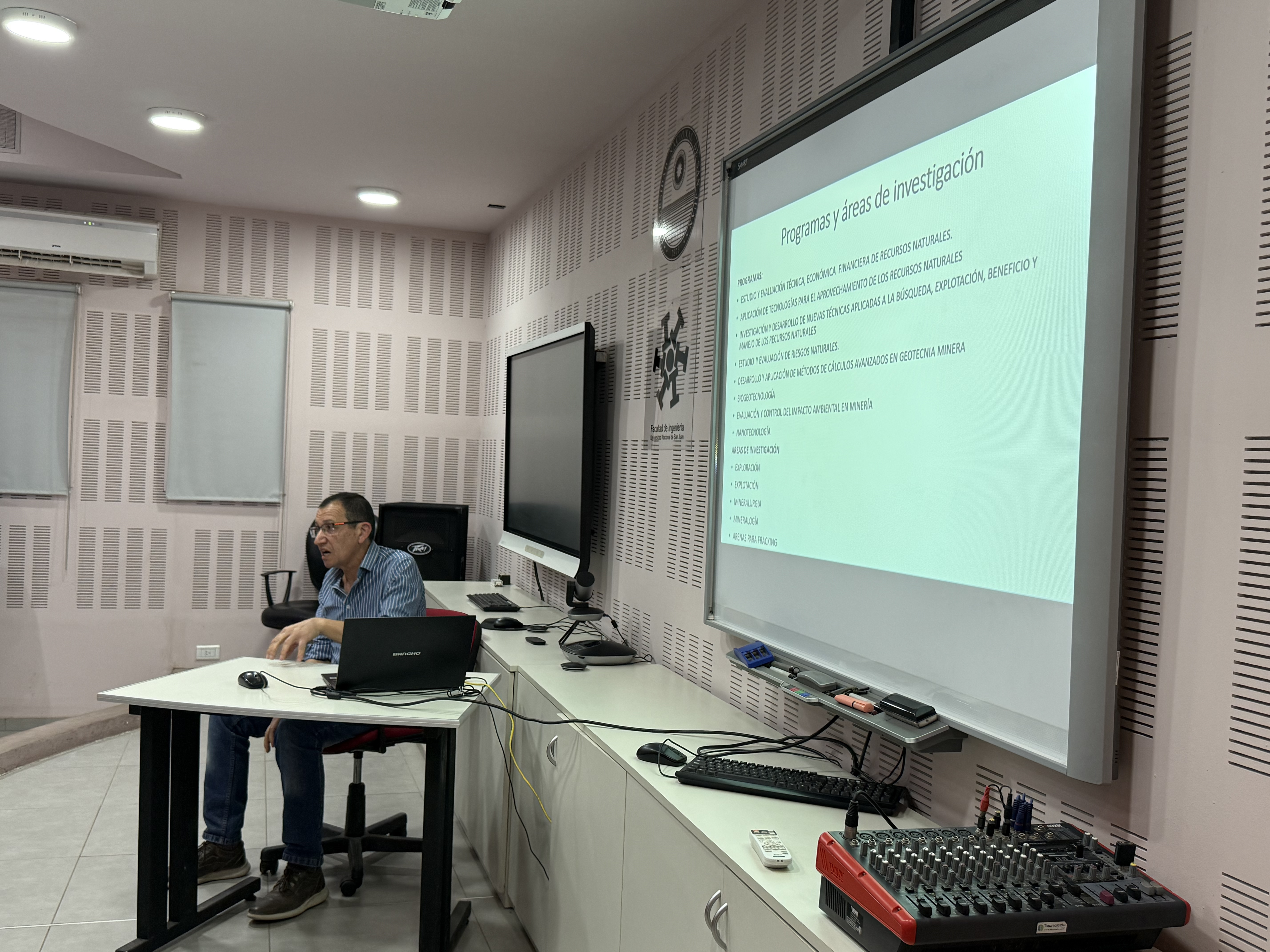 Conexión Minera: la Facultad de Ingeniería impulsó un encuentro para fortalecer la innovación y el desarrollo regional