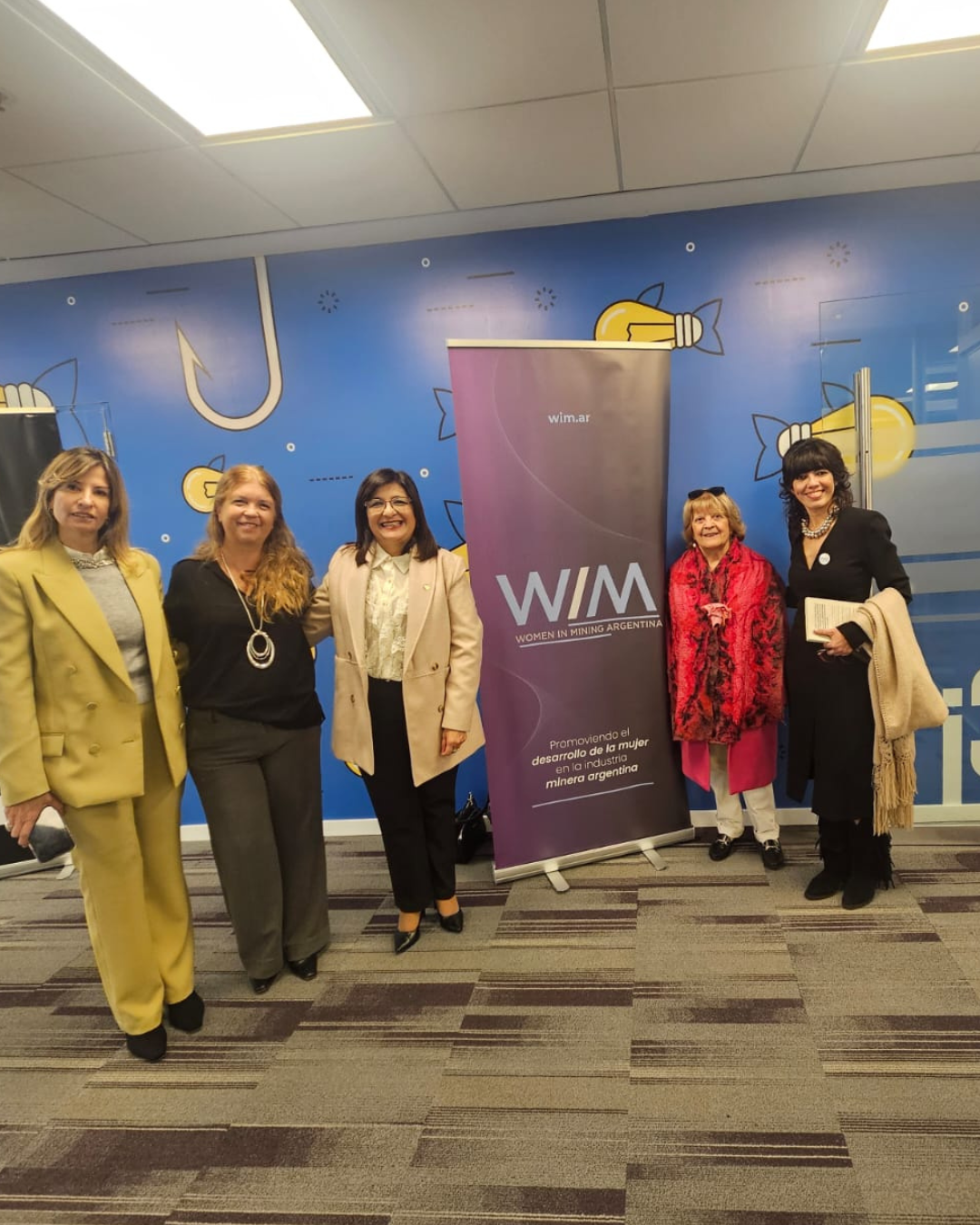 La Facultad de Ingeniería firmó un acuerdo con WIM Argentina para fortalecer su vinculación con el sector minero